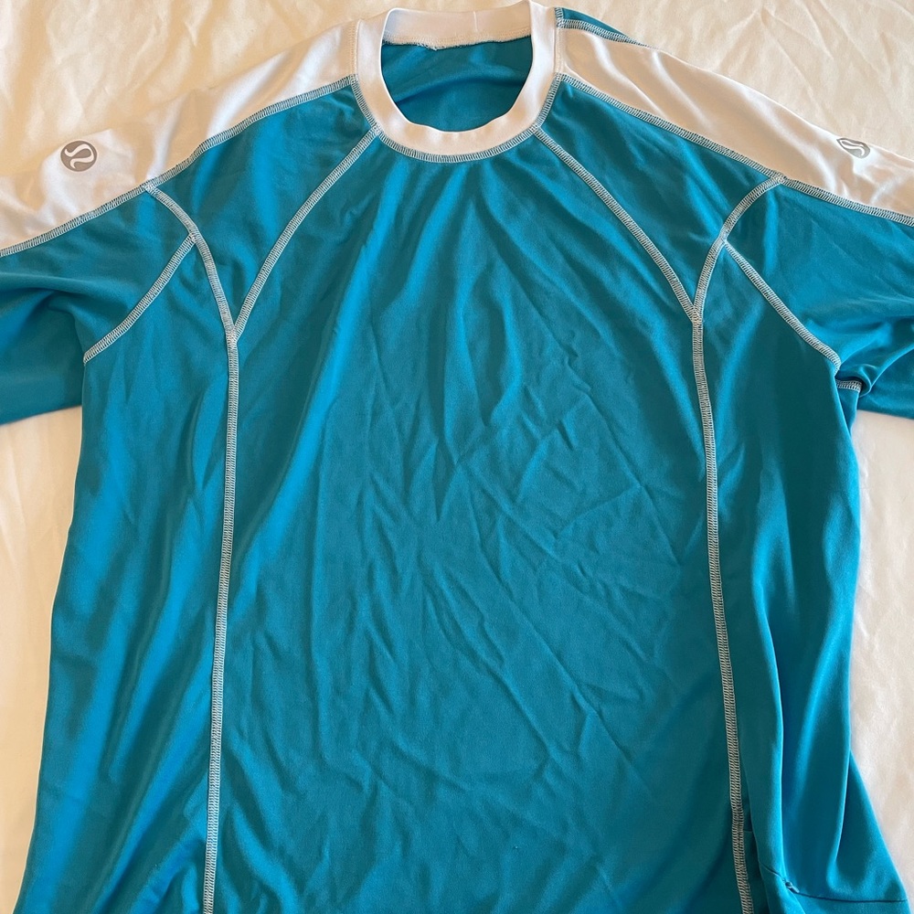 Men's Lululemon shirt